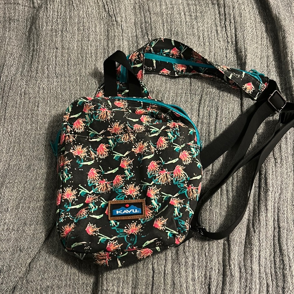 Kavu mini convertible backpack/sling bag canvas